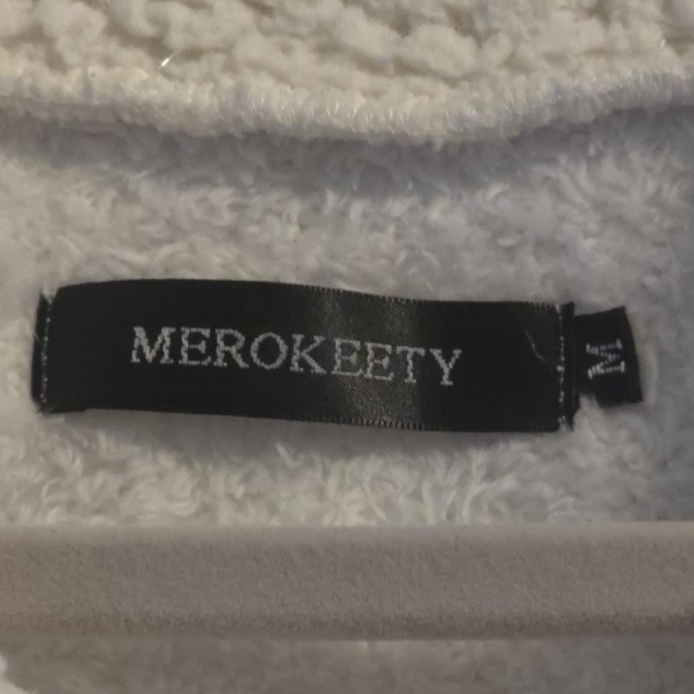 Women's Cozy White Sweater - Picture 11 of 11